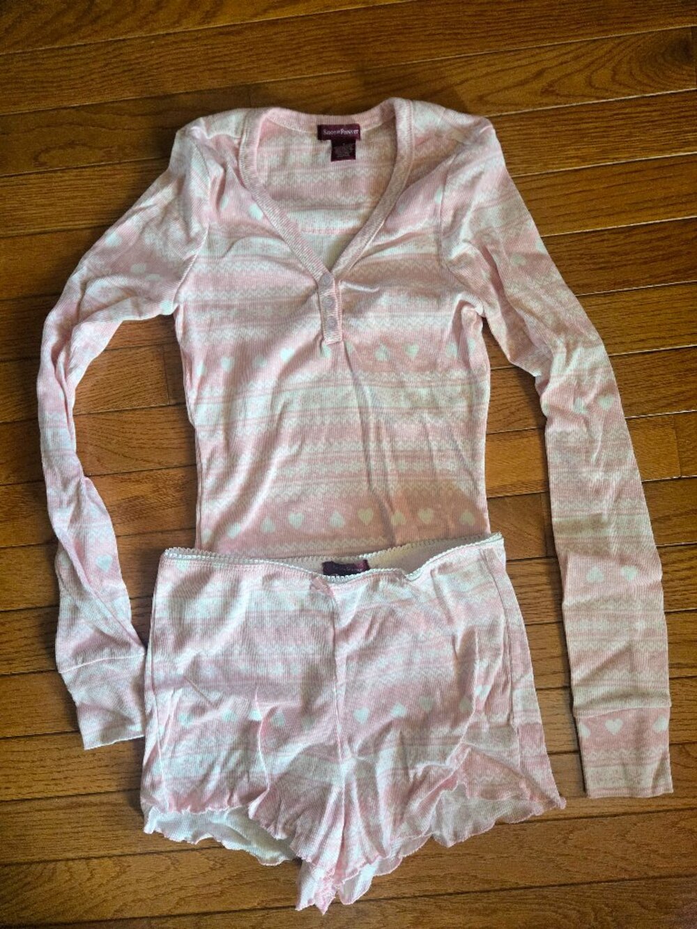 Pajamas pink and white sz small